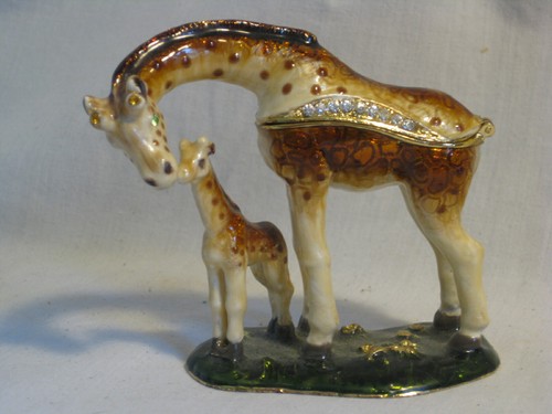 Giraffe mother and baby - mother,